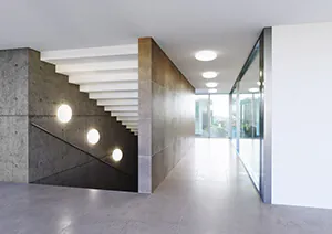 LED-Bulkheads an Wand und Decke